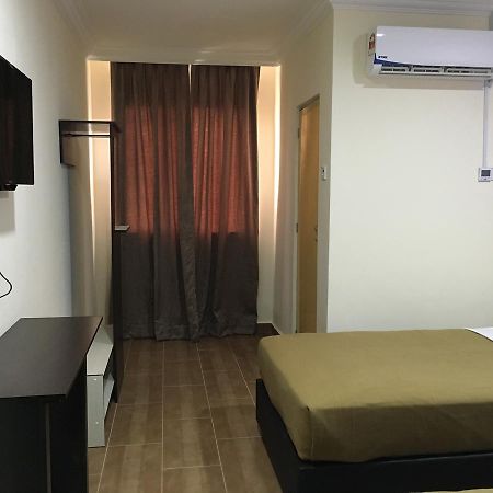 Grand Business Hotel Jertih Bagian luar foto
