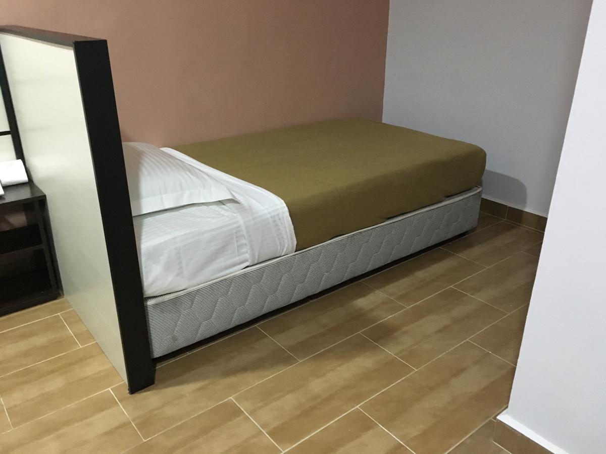 Grand Business Hotel Jertih Bagian luar foto